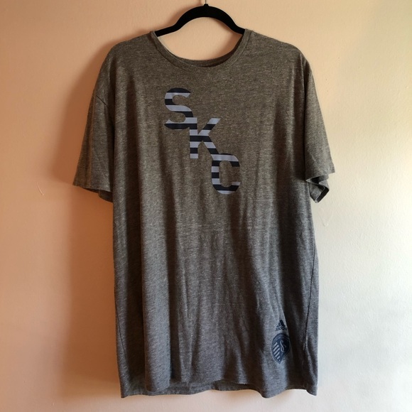 Signed Sporting KC Shirt - Picture 6 of 9